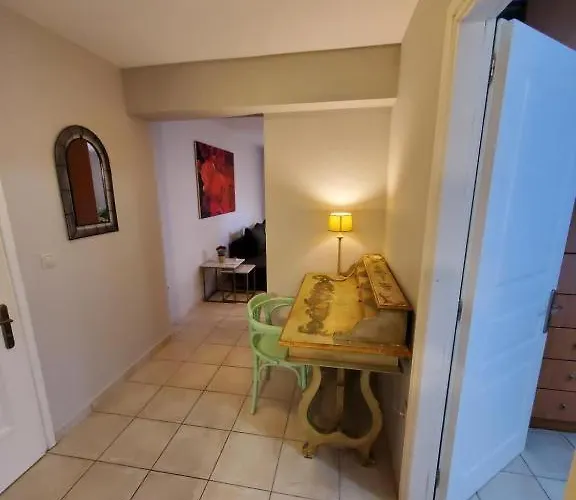 アパート Sior Dionysios アルゴストリオン